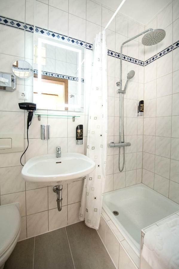 Hotel Bluechertal Bacharach Ngoại thất bức ảnh